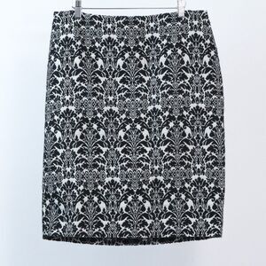 Talbots Pencil Skirt 14P Damask Brocade FloralPetite Wool Blend Black & White